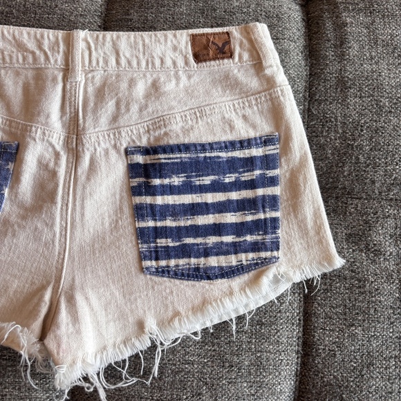 American Eagle Outfitters Women's Off White SZ 8 Shorts Patriotic Back Pockets - Picture 7 of 9
